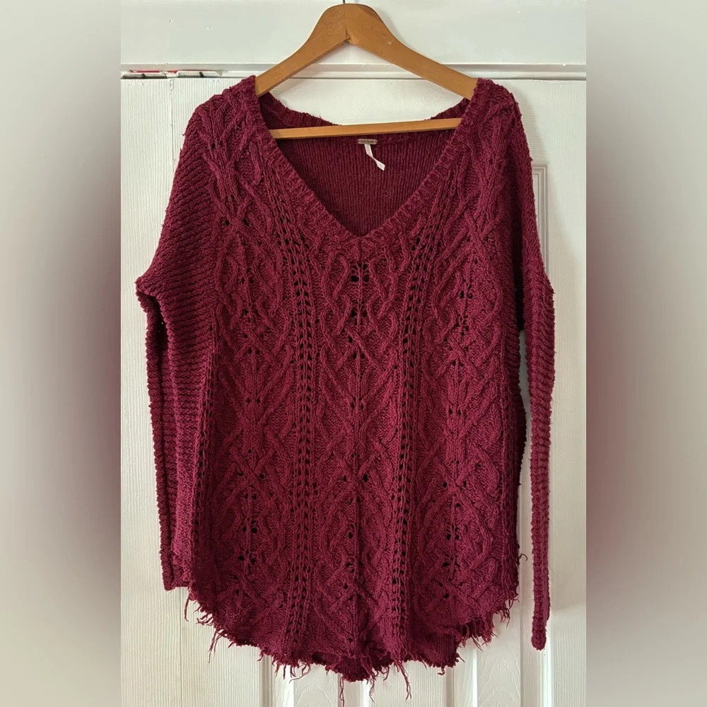 Free People‎ Burgundy Cross My Heart Cable Knit Sweater Raw Edges Size EUC